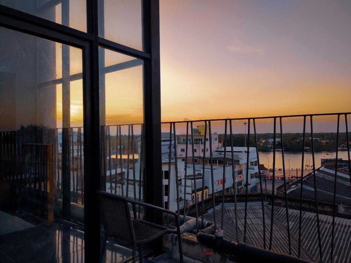 The Harbour Front Hotel Σούρατ Τανί Εξωτερικό φωτογραφία